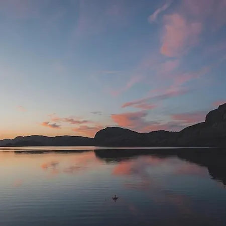 Stella's Fjord - Direct Access To The Sea Villa